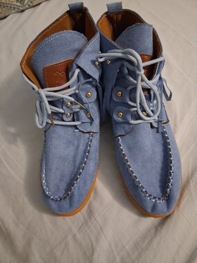Women’s Light Blue Suede Chukka Boots with Contrast Trim